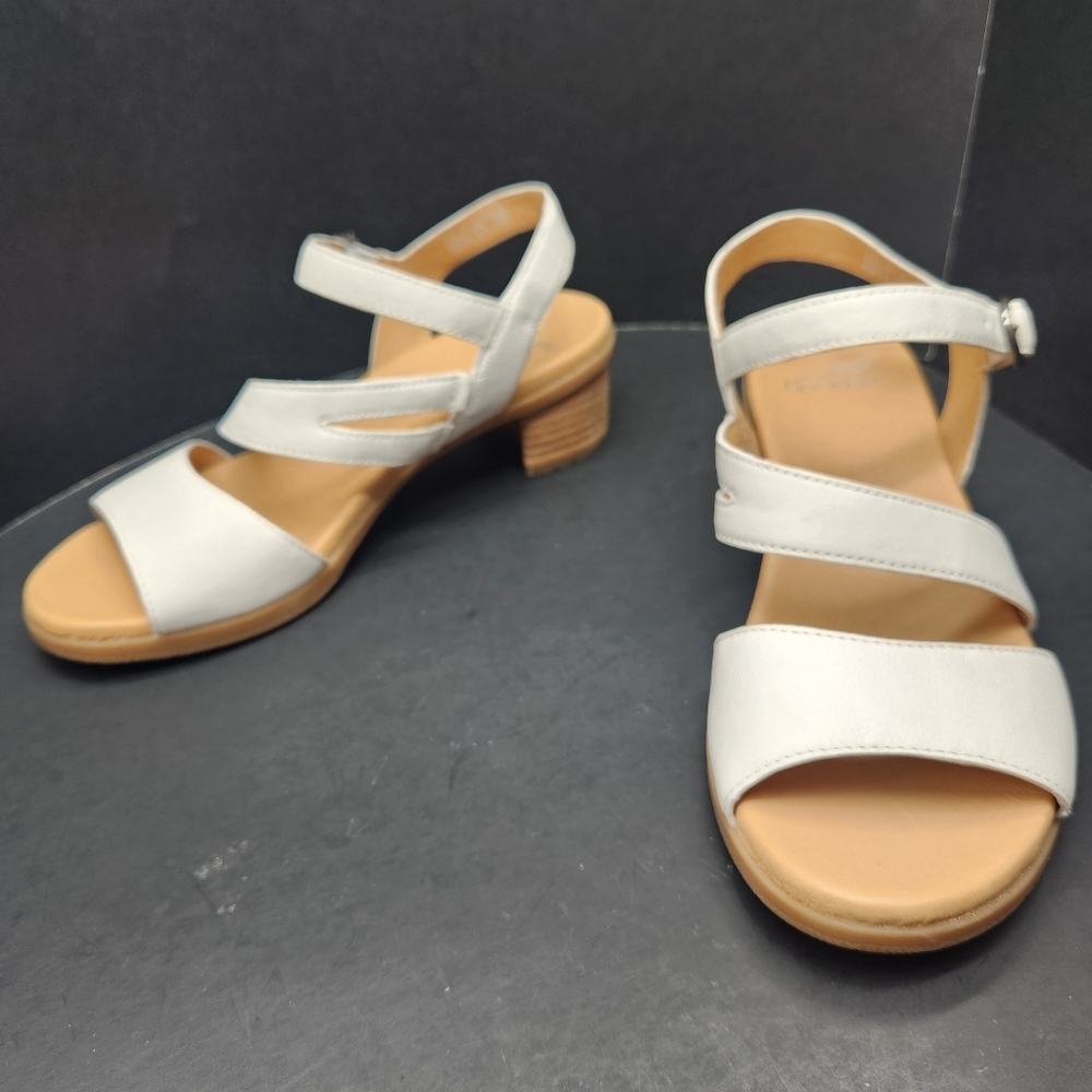 NWOB Dansko Leather Heeled Sandals with Buckle Strap - Tansy
Size 11.5 EU 42 - Picture 3 of 16